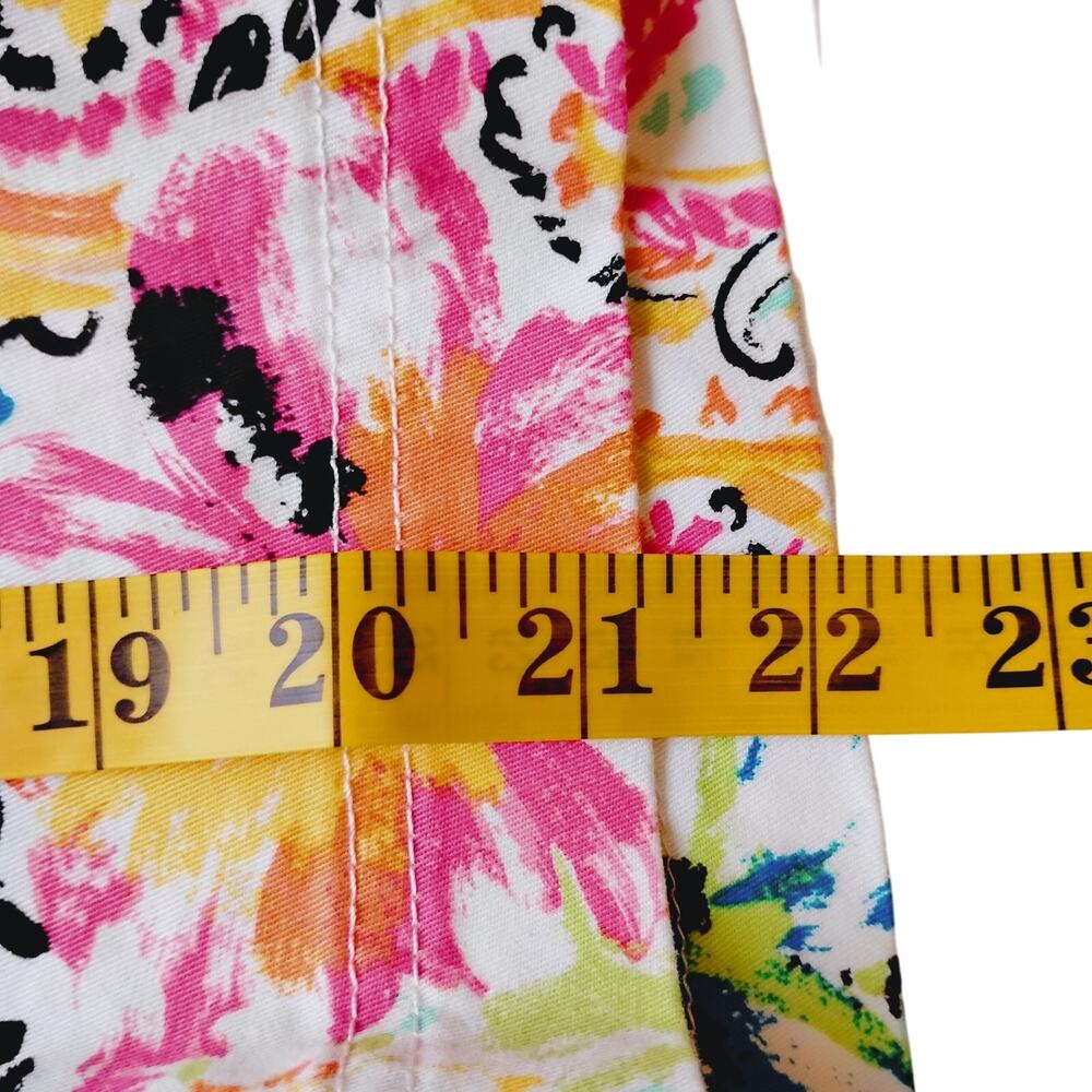 CJ Banks Women's 18W Plus Skorts White Bright Colors Floral Paisley Cottonblend - Picture 8 of 8